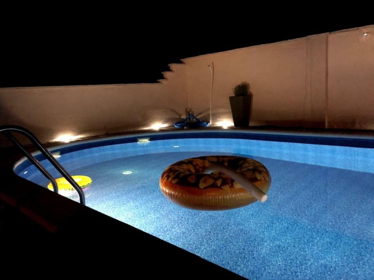 Apartman Matej With Pool Povljana Exterior foto