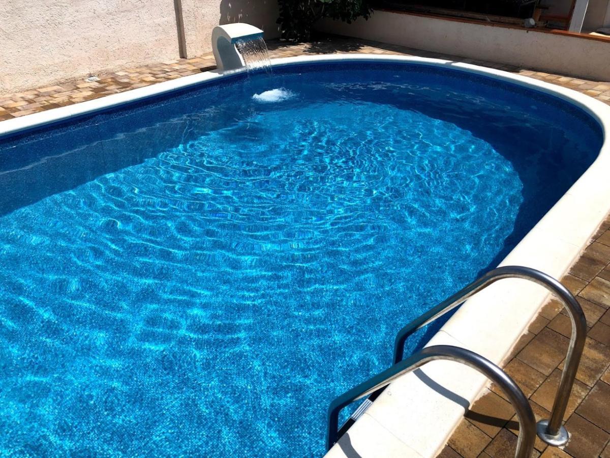 Apartman Matej With Pool Povljana Exterior foto